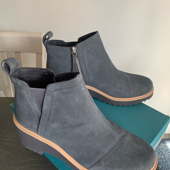 Toms Charcoal Ankle Booties - Picture 1 of 3